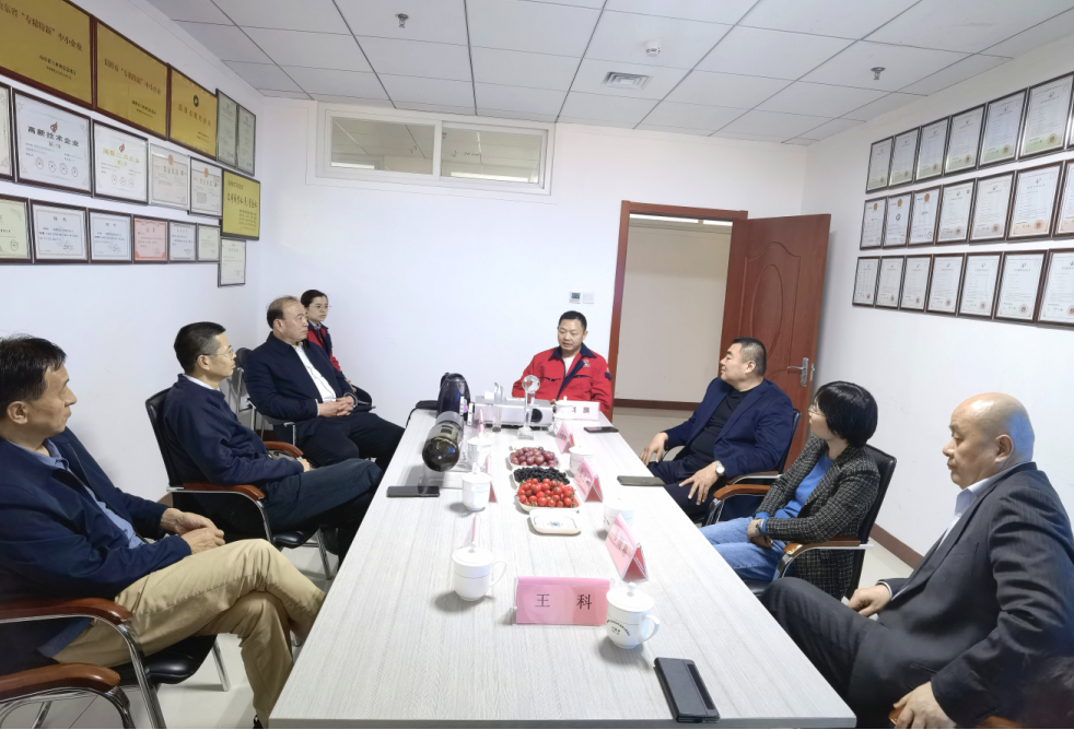淄博市政協(xié)經(jīng)濟(jì)界別委員蒞臨朗達(dá)調(diào)研指導(dǎo)
